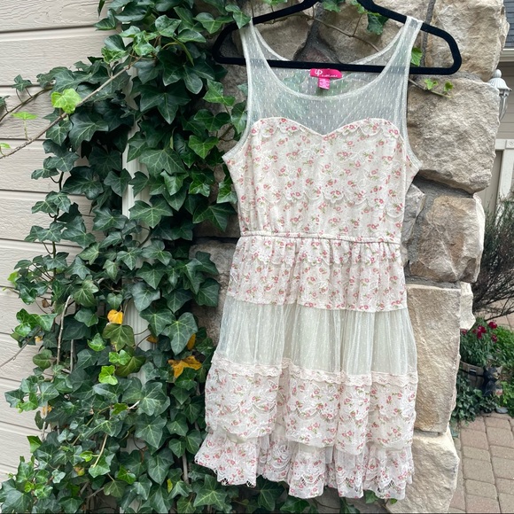 🥑2/$29~Juniors' UP Ultra Pink Floral Lace Dress~Medium - Picture 4 of 14